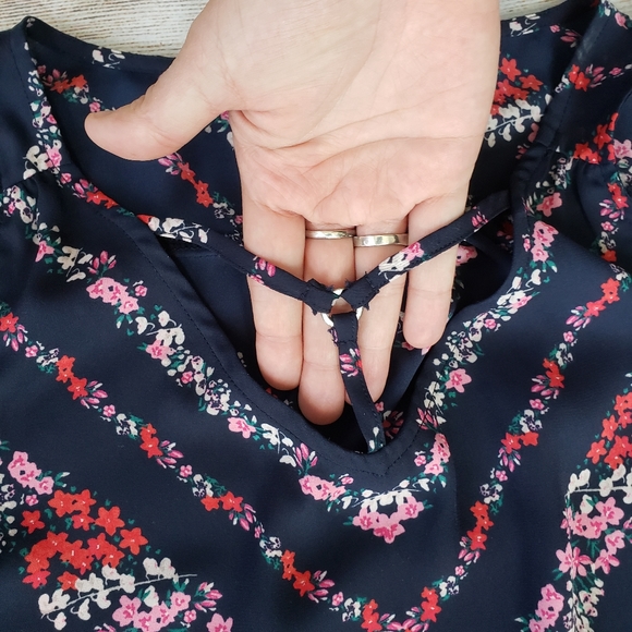 Blouse - Picture 3 of 3